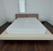 Design Doppelbett, vanillefarben, Einzelanfertigung