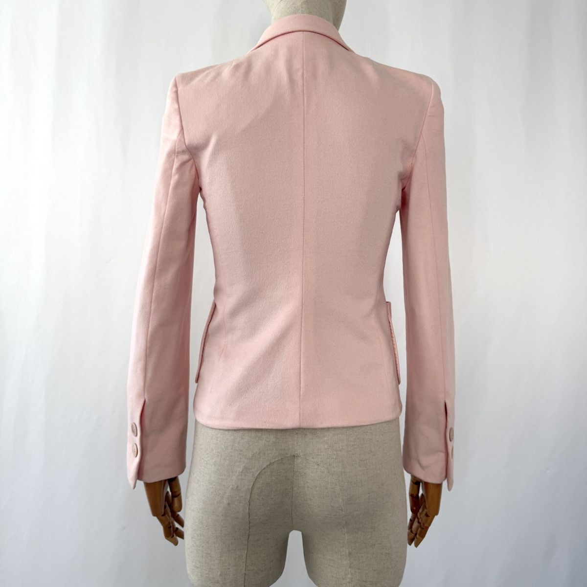 Akris Giacche: AKRIS Pink Cashmere Jacket – Usato da Emmen venduto da Colette-Juliette 3