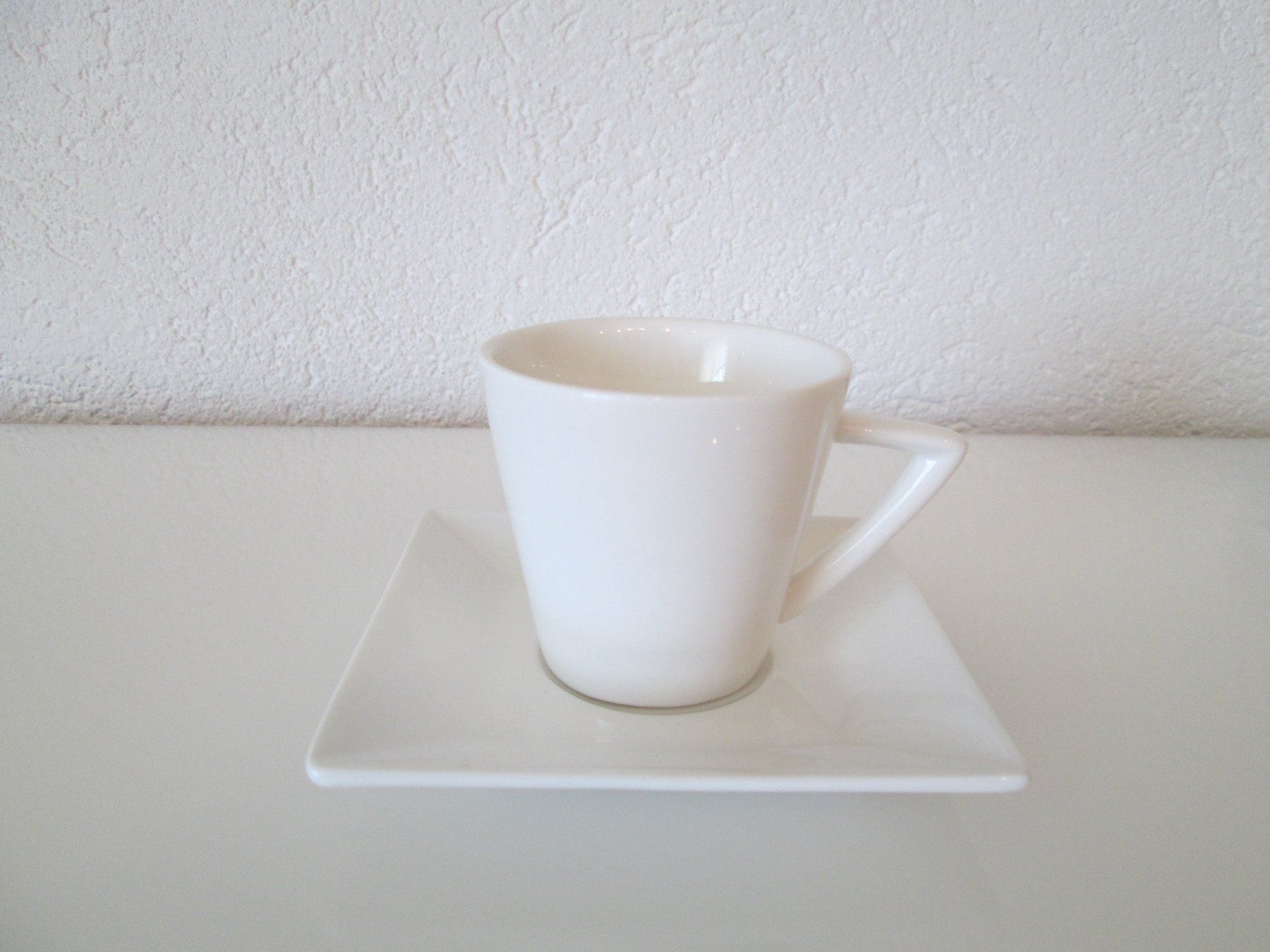 Set di piatti: 6 Espressotasse ,6 Untertassen. – Usato da Movelier venduto da ddomenika 1