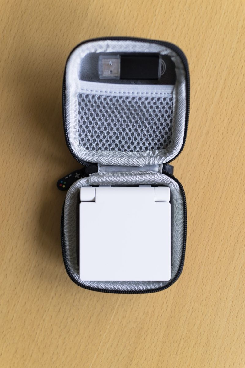 Console: Miyoo Mini Flip weiss - Komplettpaket – Nuovo (secondo la descrizione) da Dielsdorf venduto da RetroMeister 6