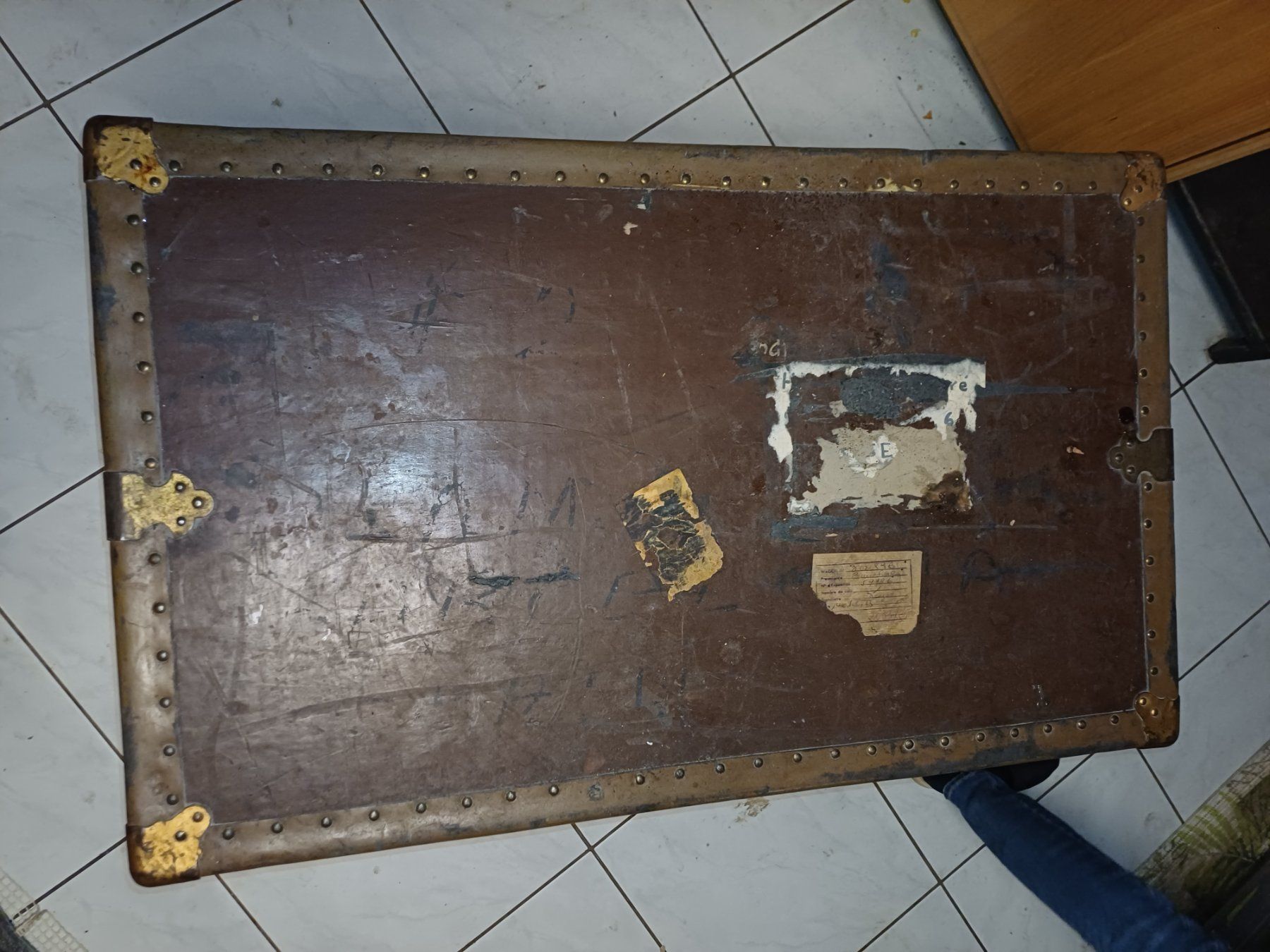 Cassapanche: ANTIKE TRUHE AUS DEN 30IGER – Usato da Zullwil venduto da imh_lq9s 1