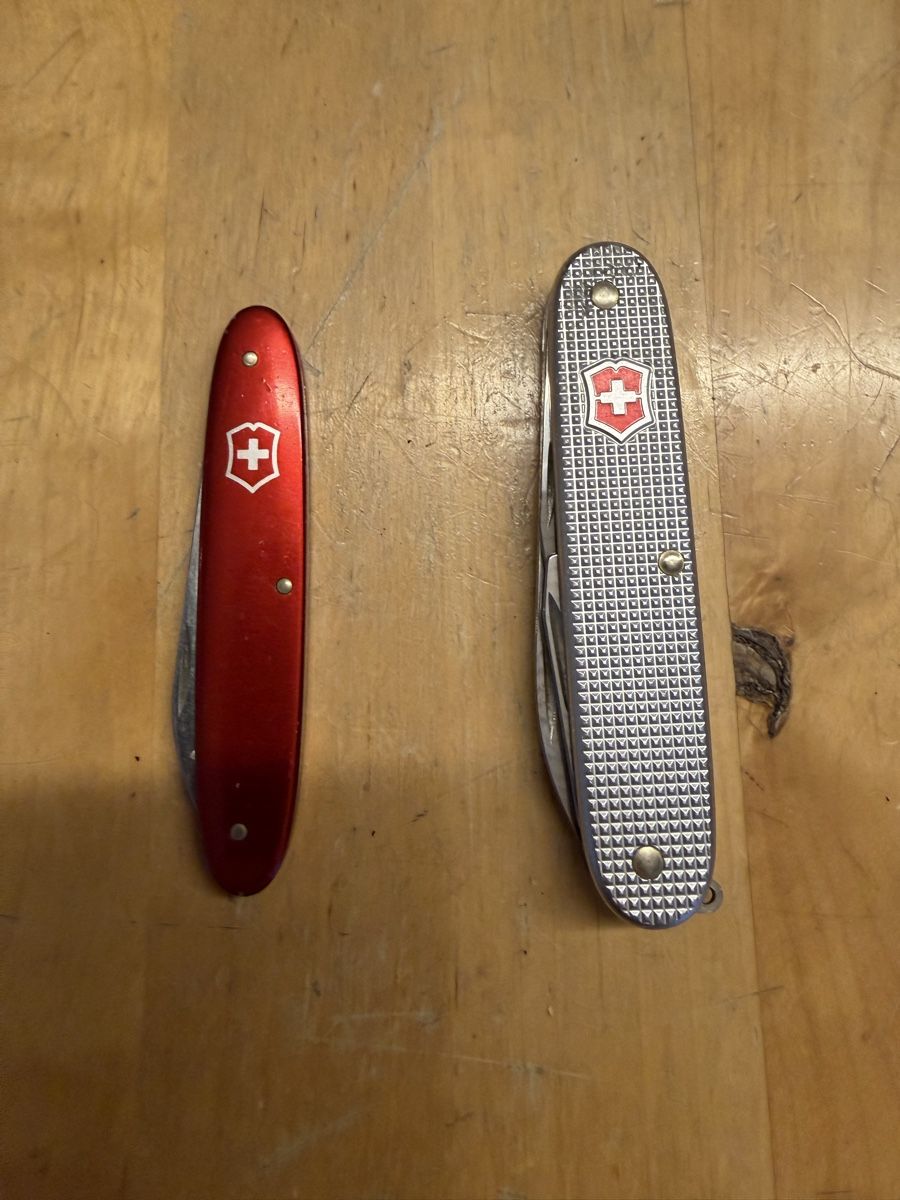 Coltelli tascabile: Victorinox – Usato da Kerns venduto da durrli