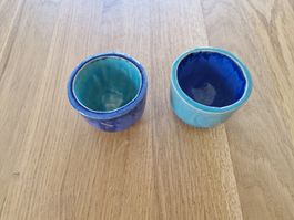 2 expresso Tassen aus Keramik grün blau
