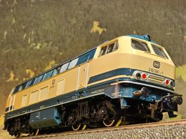 Märklin 3674 _ Diesellokomotive BR 216 090-1 _ digital _ H0