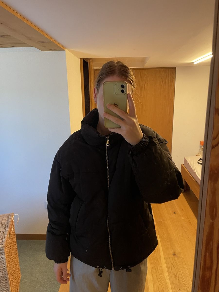 Pull&Bear Jacken: Puffer Jacke Pull&Bear schwarz – Gebraucht aus Lenggenwil von mai_2m5q 1