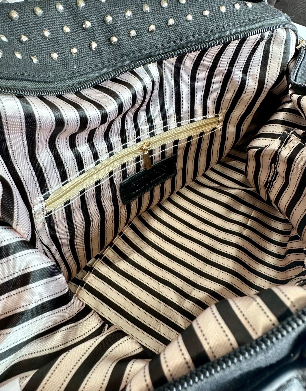 Taschen für Damen: NEU Nieten Handtasche schwarz 50% – Neu und originalverpackt aus Rickenbach b. Wil von sunneschii_ 4