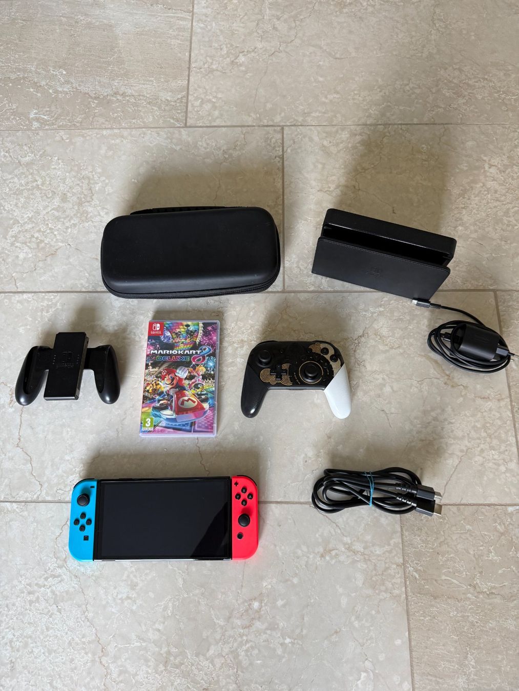 Nintendo Console: Nintendo Switch OLED – Usato da Stallikon venduto da son_6m69
