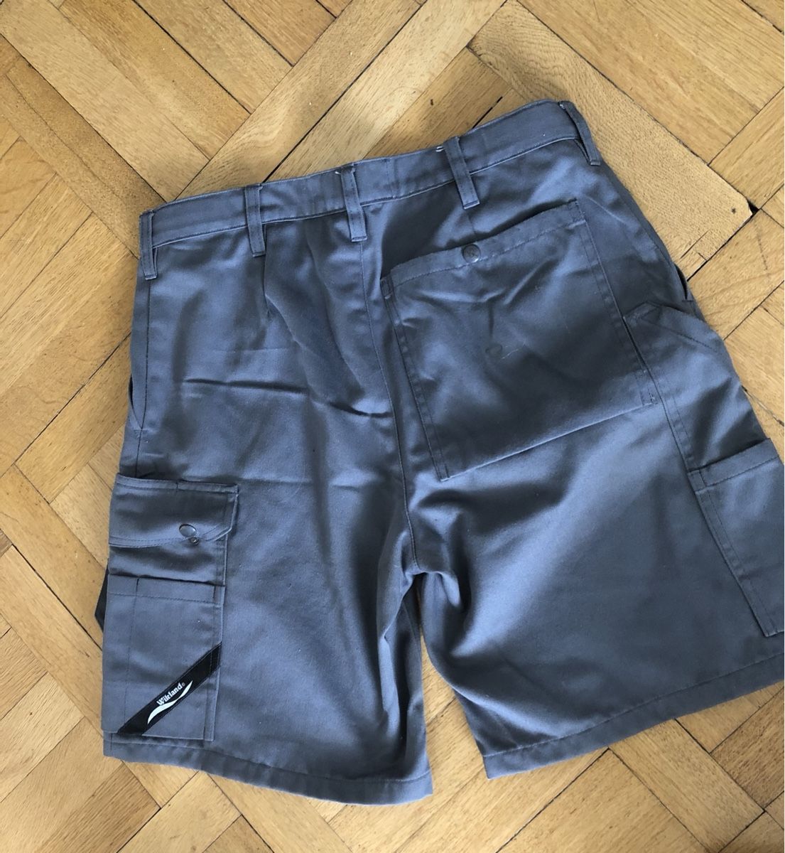 Hosen: Short Wikland gris taille 42 neuf avec etiquette – Neu und originalverpackt aus Genève von fra_f685 2