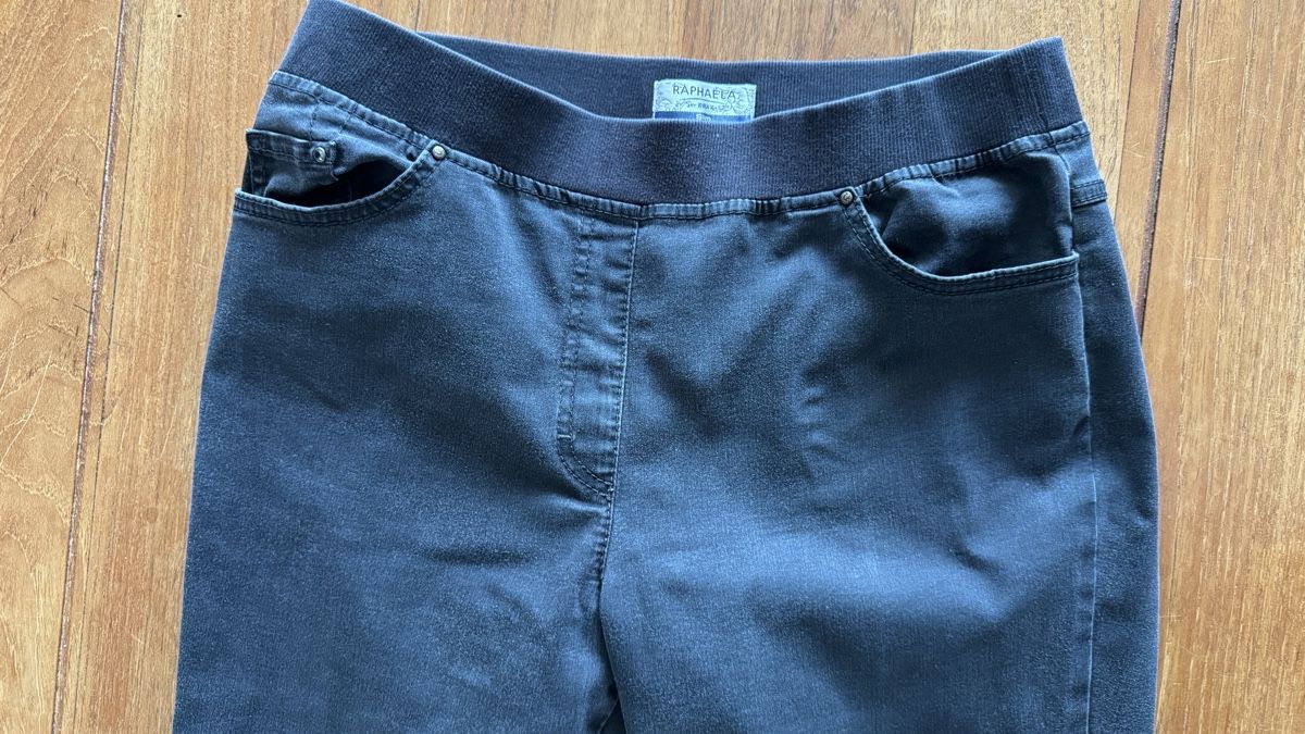 Brax Jeans: RAPHAELA by BRAX slim jeans 42 – D'occasion à Zollikon par rose59 2