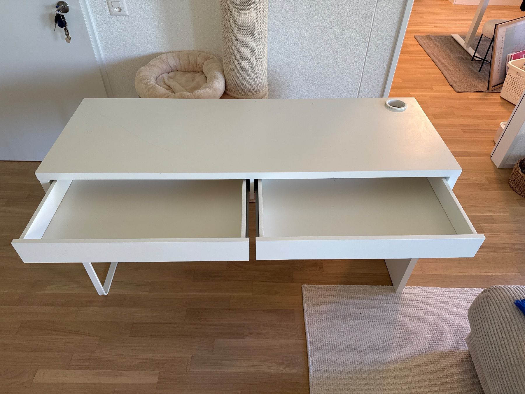 Ikea Bureaux: Micke-Ikea Möbel, 142x50cm, – D'occasion à Reinach BL par son_m5gs 2
