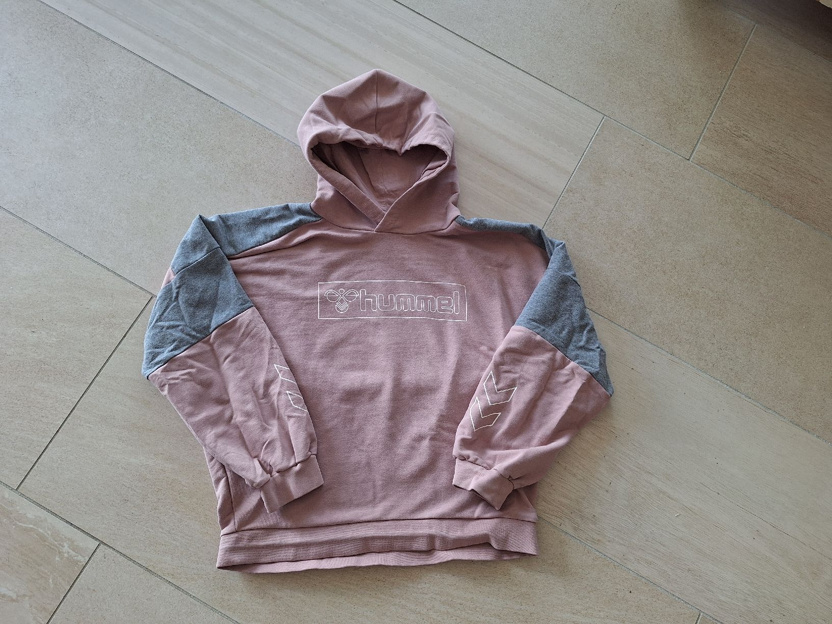 Hummel Pulls et sweat-shirts: Sweatshirt  / Pulli 146 – D'occasion à Bad Zurzach par han_5znm