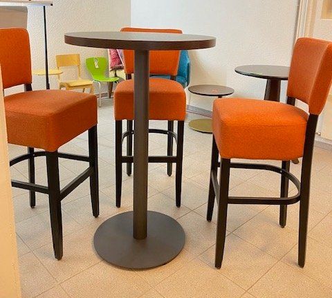 Seggioloni: 6 Barstühle Barhocker ganz neu – Nuovo (secondo la descrizione) da Root venduto da Lavaline