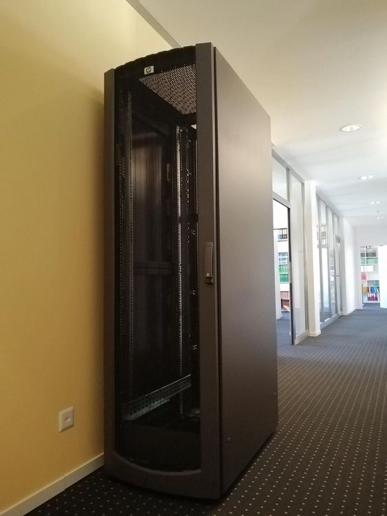 HP Server Rack (Gebraucht) in für CHF 150 – nur Abholung auf Ricardo kaufen