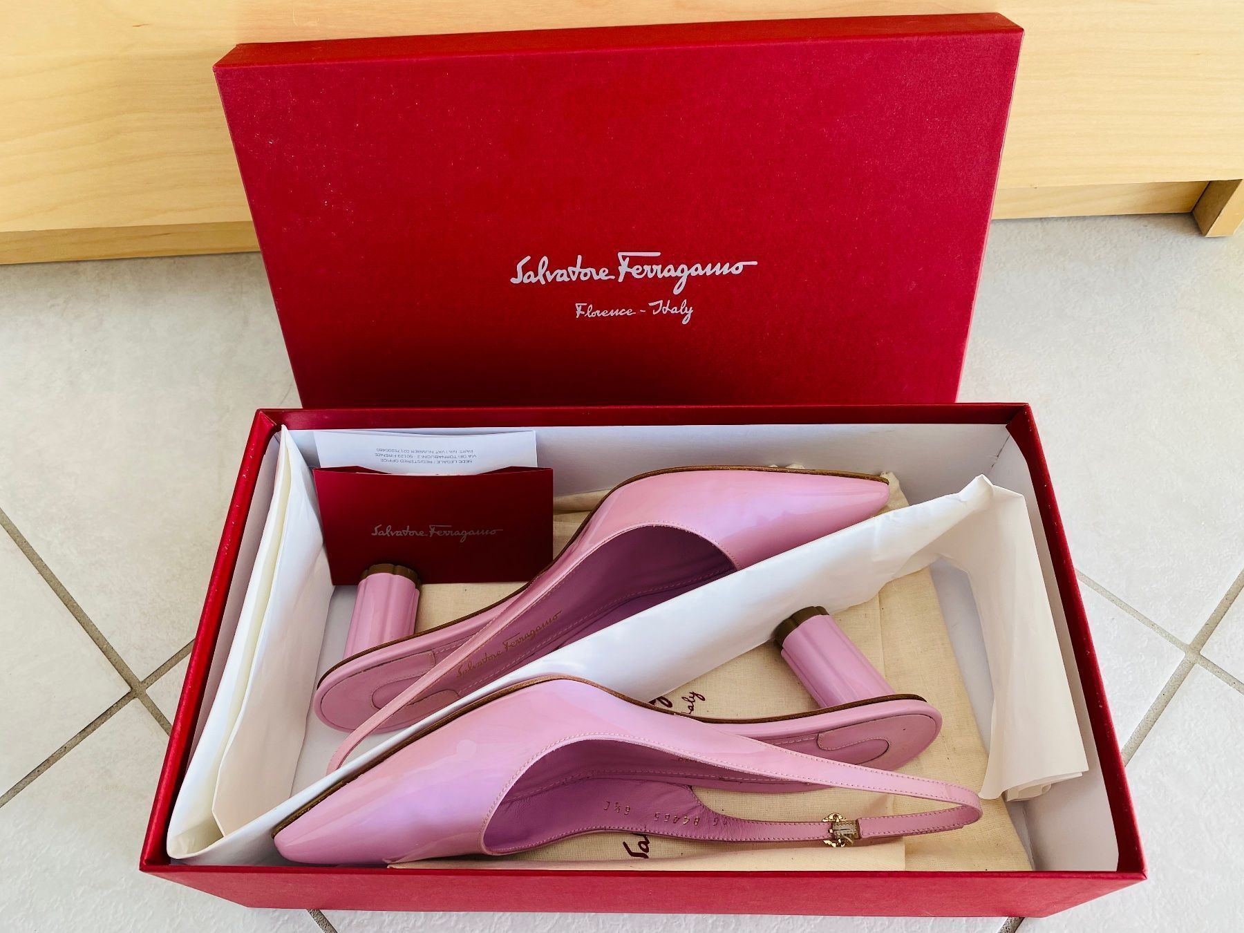 Salvatore Ferragamo Damenschuhe: Salvatore Ferragamo - 37 – Gebraucht aus Ponte Tresa von La_Vie_En_Rose 1