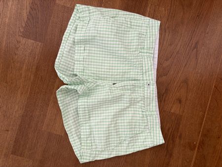Sommerliche Shorts mit Vichy Muster, hellgrün, Grösse 36
