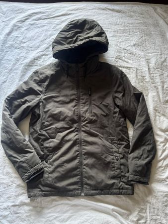 Winterjacke mit Kapuze, olivgrün, Grösse M