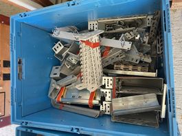 Restbestand: Halterungen für Elektroinstallation