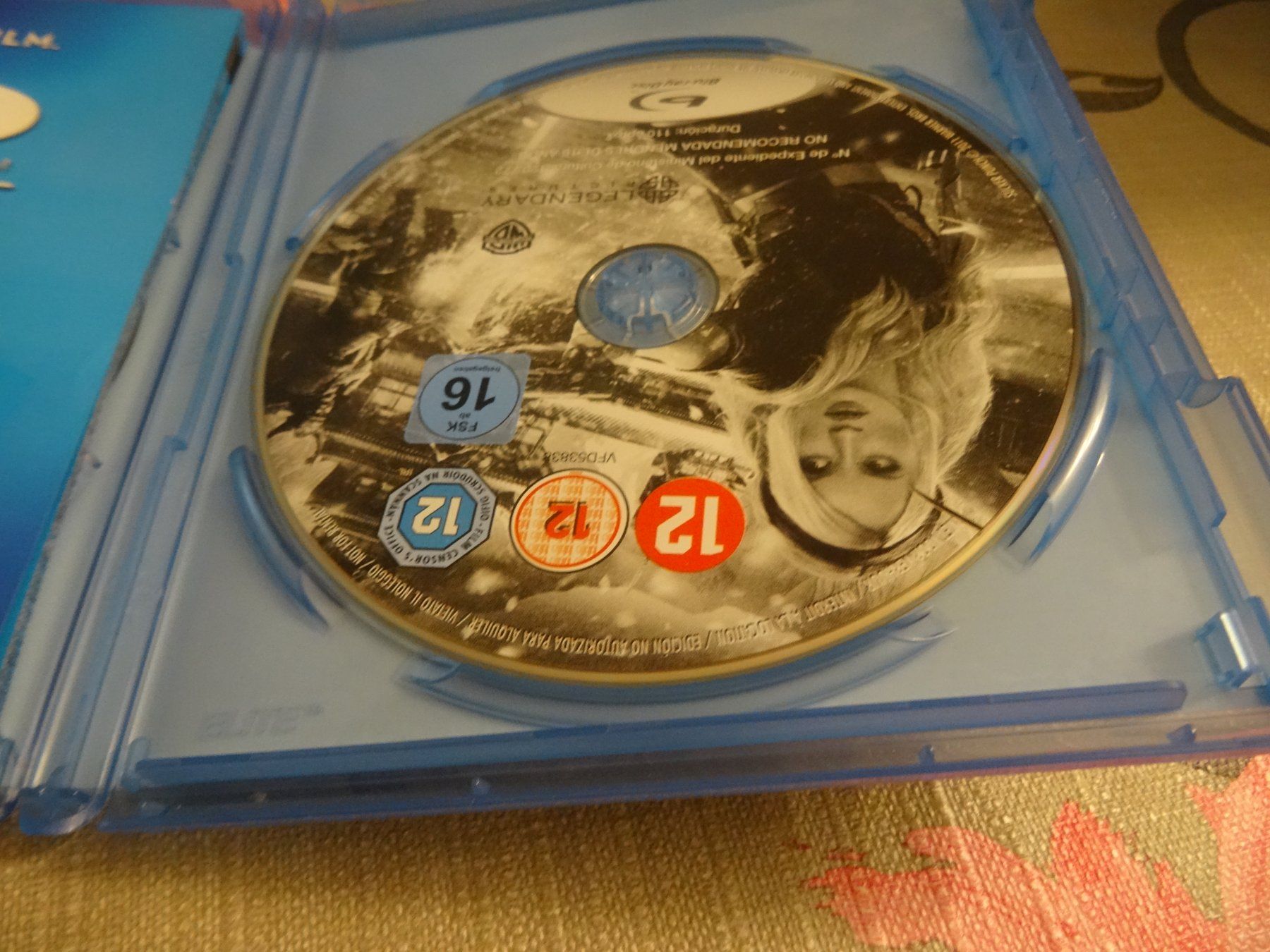 Tutti i DVDs: Sucker Punch - Extended Cut (Blu-ray, 2-Disc Edition) – Usato da Olten venduto da Disc-Verkauf 1