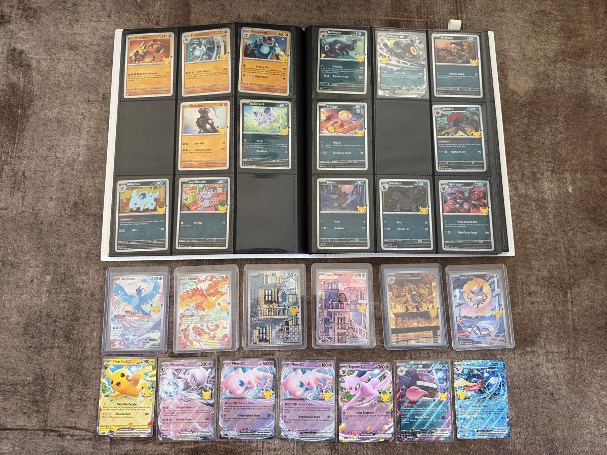 Pokémon Carte collezionabili: Binder 30th Pokemon + partial set + pulls – Nuovo (secondo la descrizione) da Pazzallo venduto da Schif_16 5