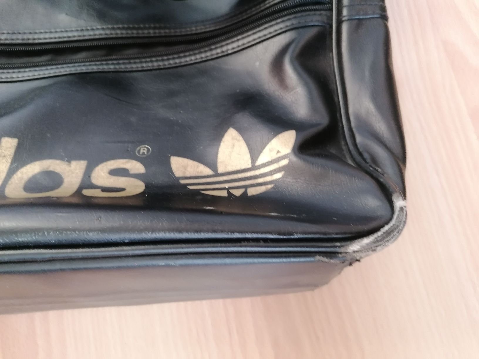 Adidas Borse: Adidas Tasche – Usato da Burgistein venduto da Dancer77 1