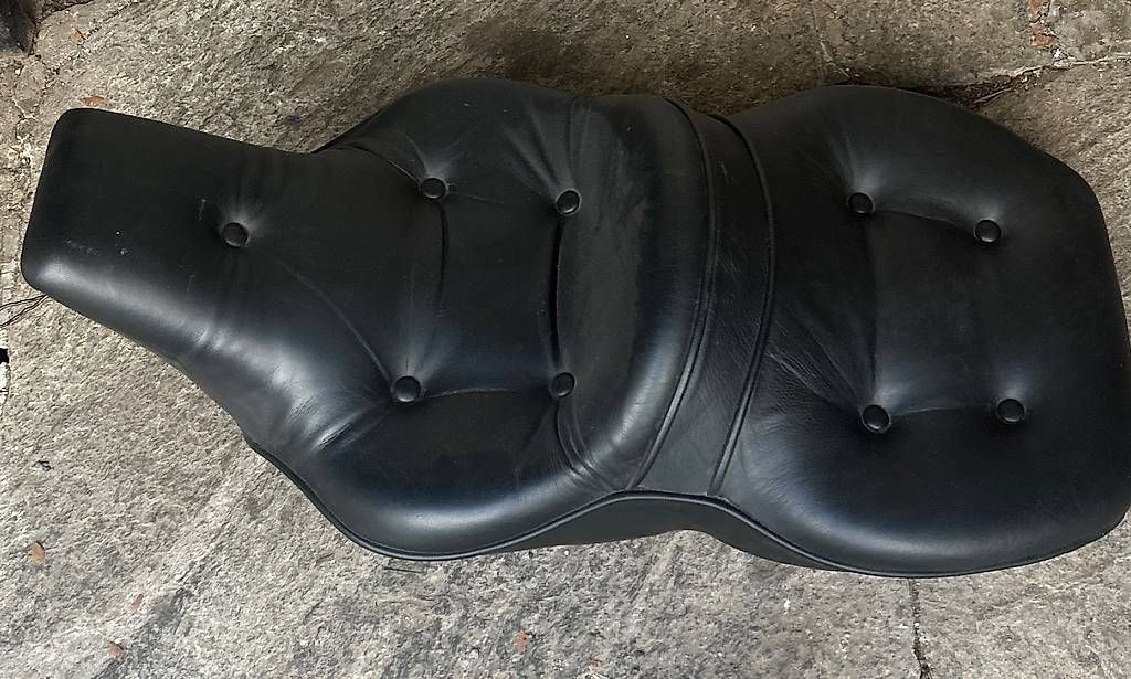 Alle Motorradersatzteile: Harley Davidson selle – Gebraucht aus Montagnola von gia_6tcc 2