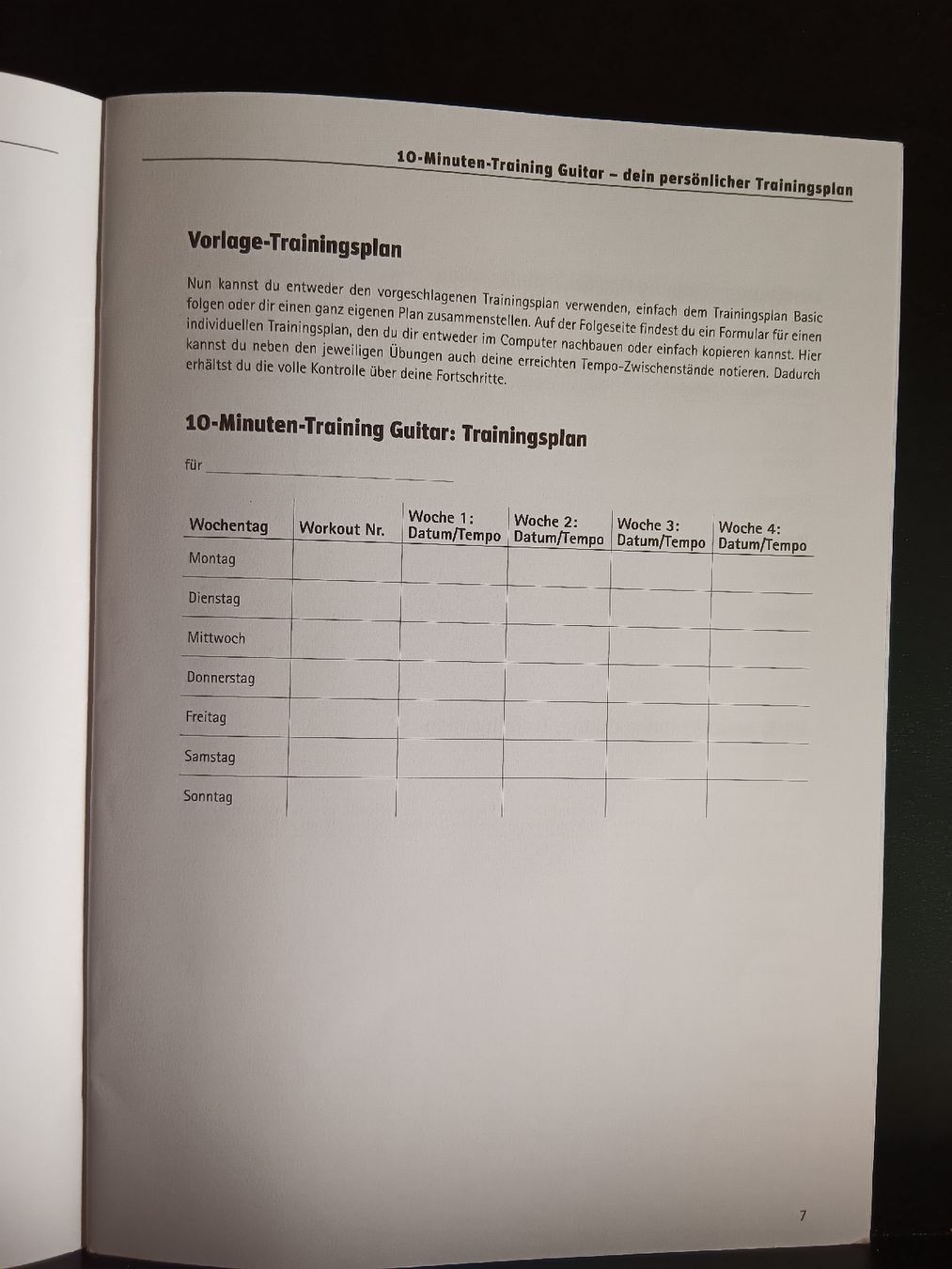 Strumenti musicali: Das 10-Minuten-Training Guitar: Inkl. CD – Usato da Bad Zurzach venduto da BG1 3