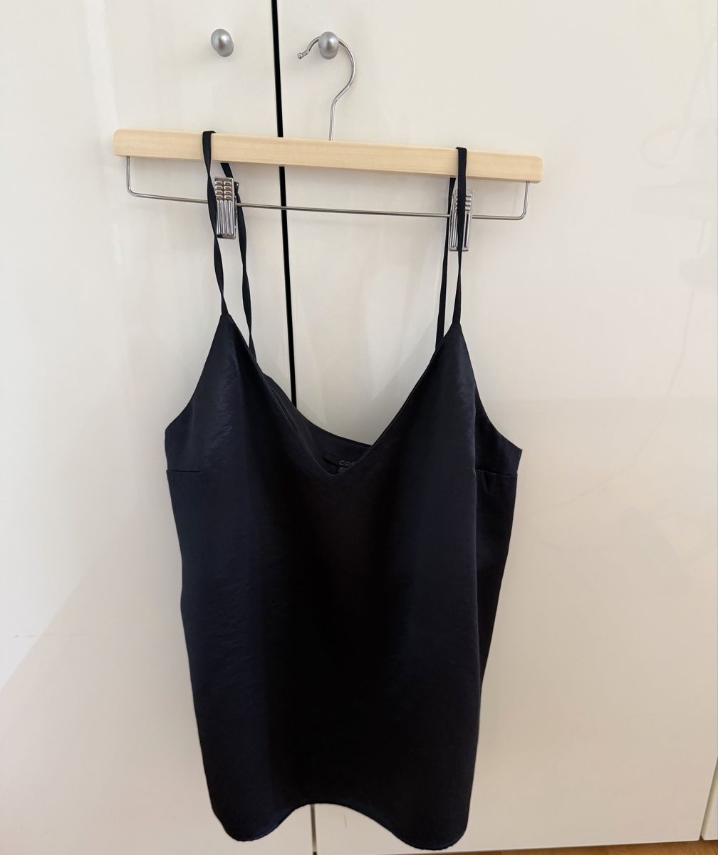 Cos Tops: SATIN-CAMISOLE TOP  Gr. 42Farbe: Dunkelblau – Neu und originalverpackt aus Bad Ragaz von ako_8l5y 4