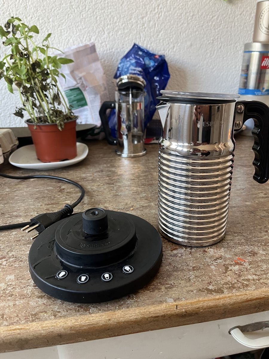 Appareils de cuisine: Nespresso Milk Frother – D'occasion à Zürich par abb_vs8m 1