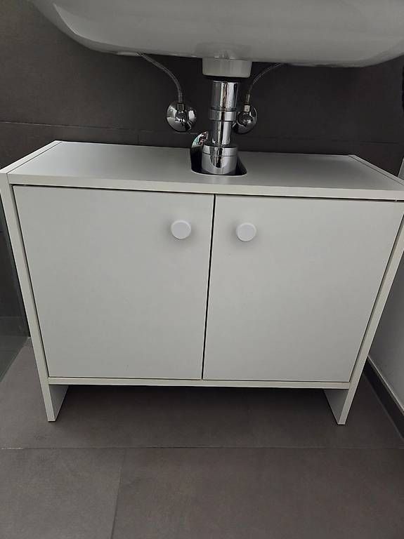 Badezimmermöbel: Lavabo-Schrank weiss – Gebraucht aus Wigoltingen von Chanti.89
