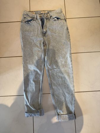 Levi's 80s MomJeans, W27 L30