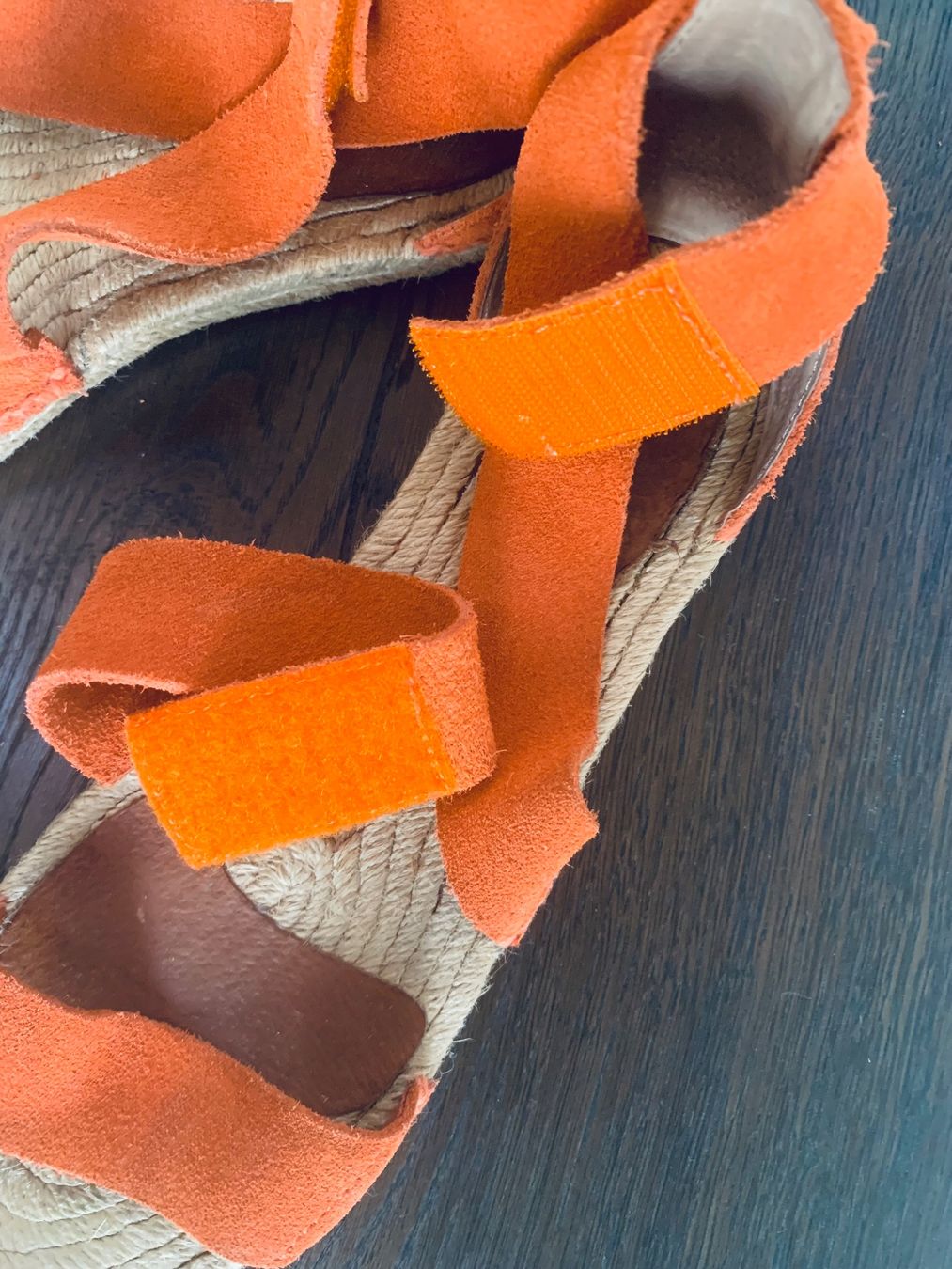 Ugg Scarpe da donna: UGG - Riemensandalette Damen orange Gr. 38 – Usato da Sursee venduto da escape62 2