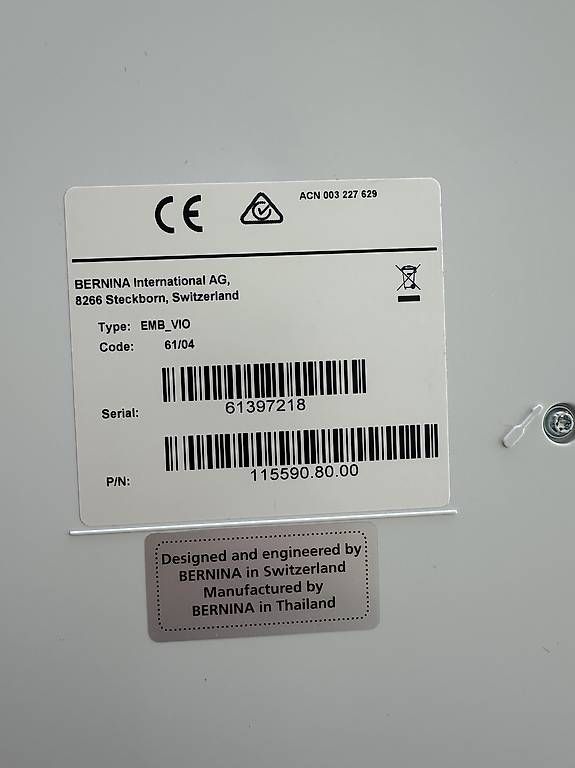 Bernina Cerchi da ricamo: Bernina Stickmodul zu 5er Serie – Nuovo (secondo la descrizione) da Bülach venduto da delphine80 2