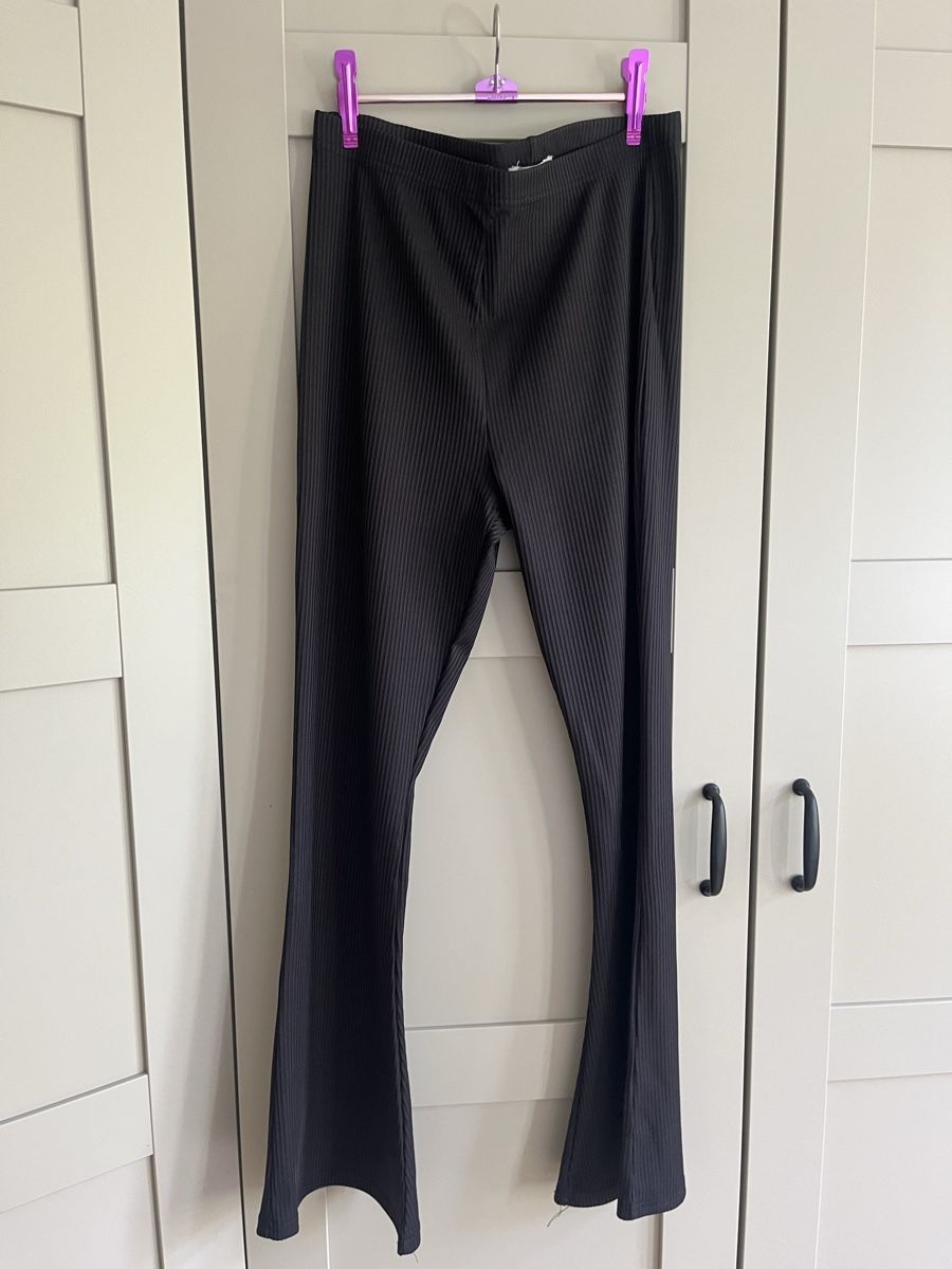 Topshop Pantaloni: Schwarze Hose – Usato da RIEHEN venduto da mia_g9zk 1