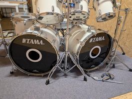 TAMA Rockstar Pro Doppel-Bass 2x22" weiss + Becken