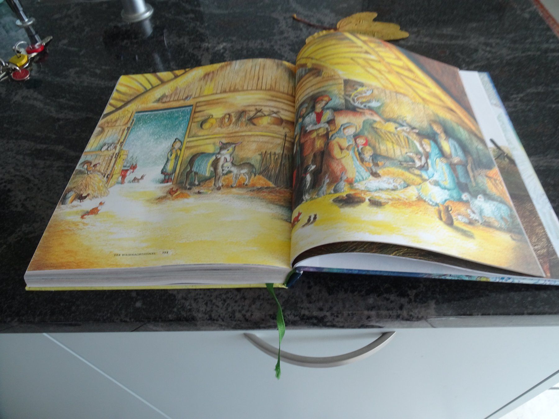 Bücher: Bernadette Märchenbuch, wunderschön illustriert – Neu und originalverpackt aus Zürich von Roulet 7