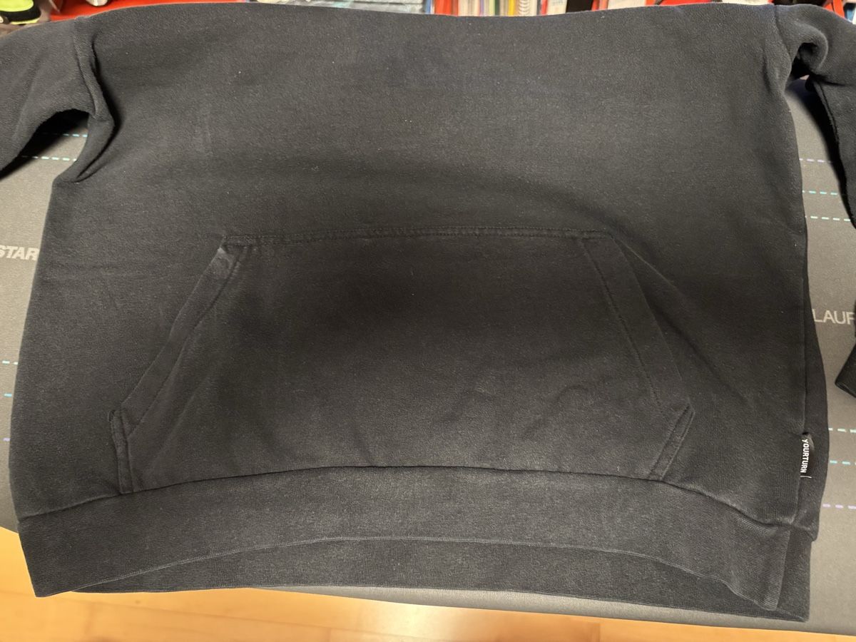 Maglioni & Felpe: Schwarzer Pullover 38 – Usato da Kesswil venduto da Branca-01 8