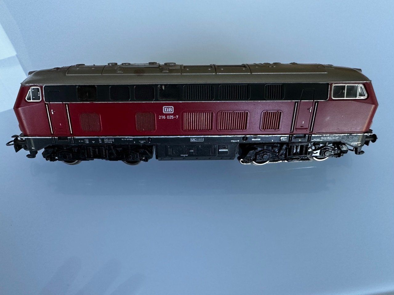 Märklin Modelleisenbahnen: Märklin Diesellok V 100  H0 Analog – Gebraucht aus Greppen von zaza03
