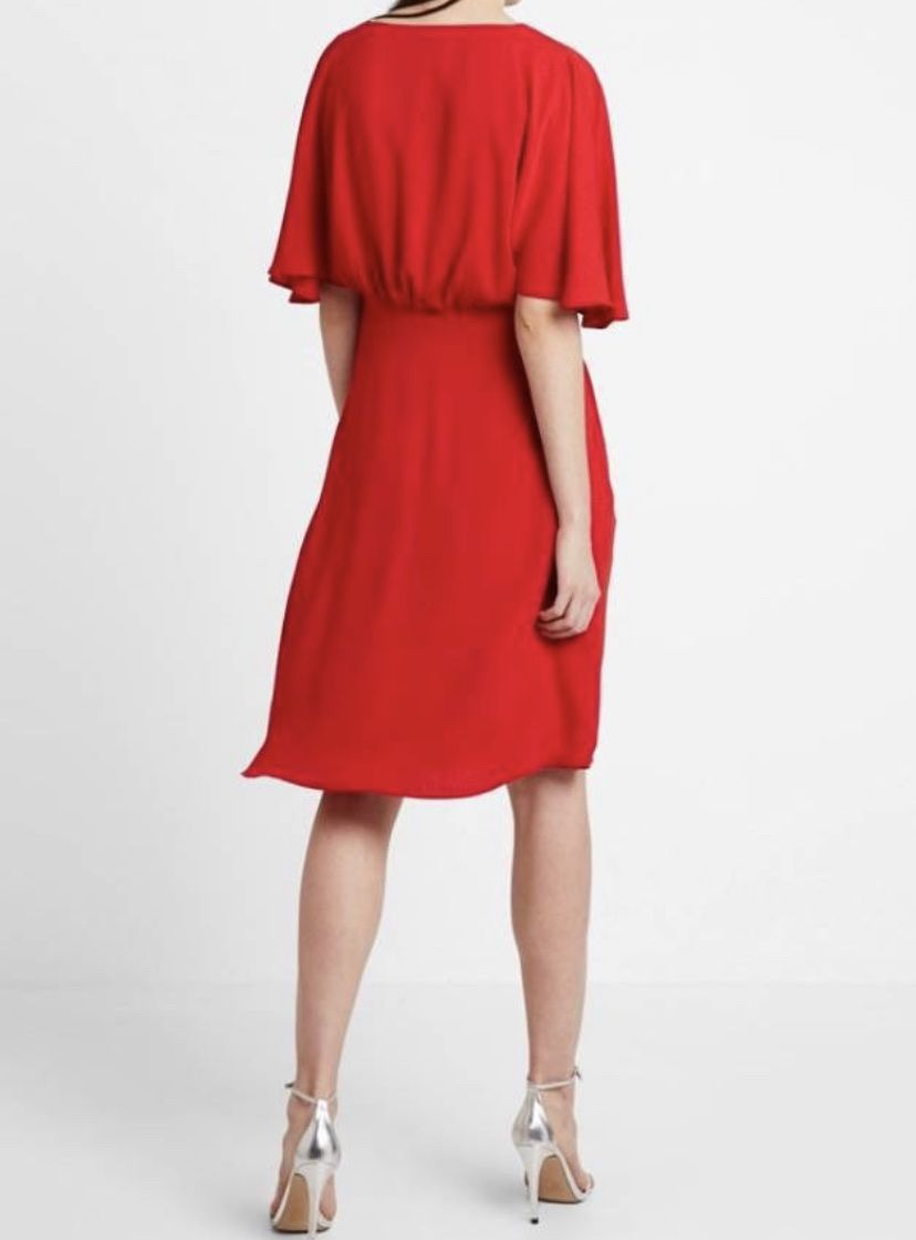 Vestiti: Elegantes rotes Kleid Gr. 42 – Nuovo (secondo la descrizione) da Wald ZH venduto da Slaste 2