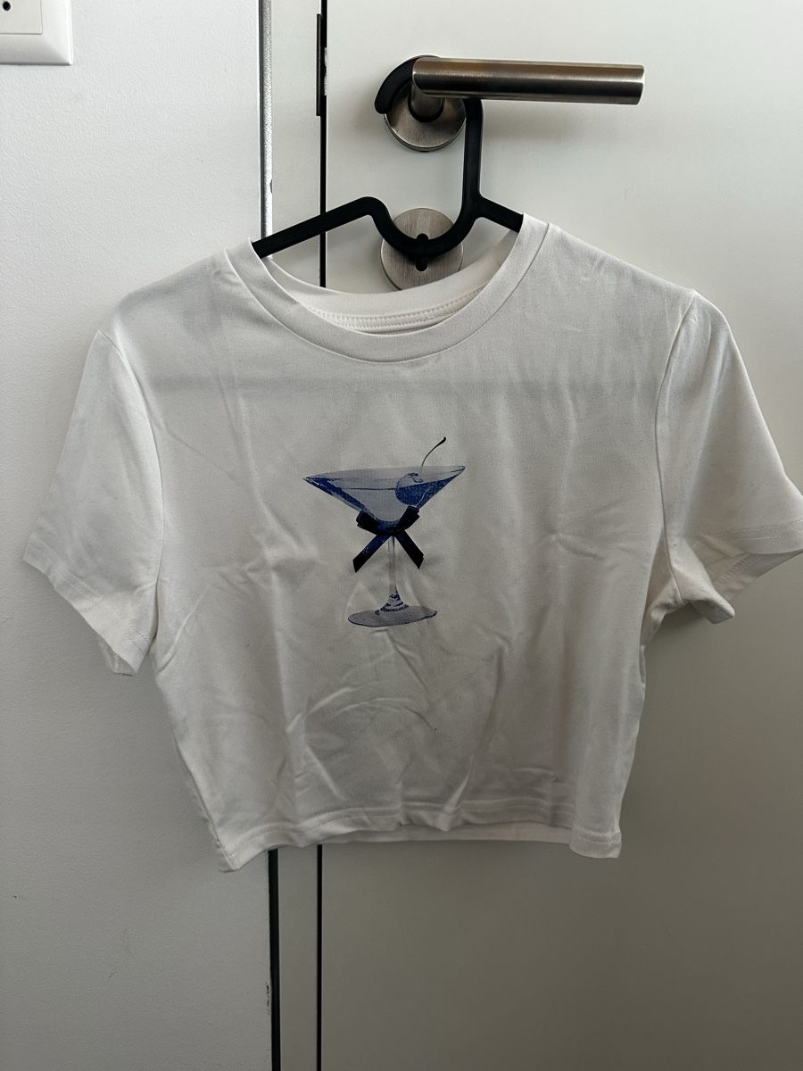 Shein T-shirt: Weiss Crop Top Cocktail Print – Usato da Romanshorn venduto da laa_279h