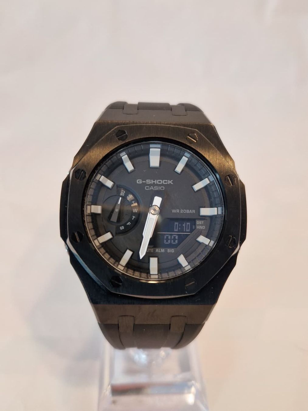 Casio Uhren: ''CasiOak'' Custom MOD  Casio G-Shock GA-2100 – Gebraucht aus Zürich von Valpura