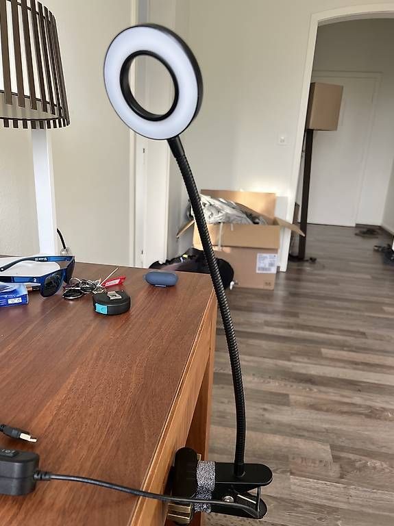 Lampade: Lampe de bureau clipable 4 modes – Usato da Biel/Bienne venduto da jean_bienne 2