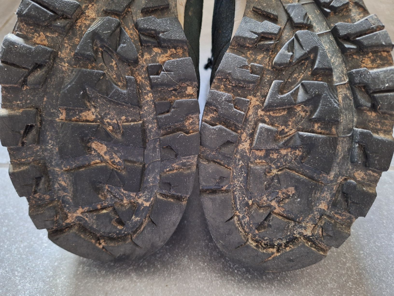 Meindl Scarpe da uomo: Meindl Wanderschuhe in Originalkarton, Gr 39 – Usato da St.Gallen venduto da dajo0809 5