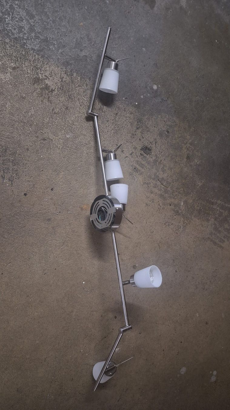 Ikea Lampadari & plafoniere: Coole Ikea Lampe, Deckenlampe mit 5 Spots, Metall, – Usato da Hunzenschwil venduto da Bangeli