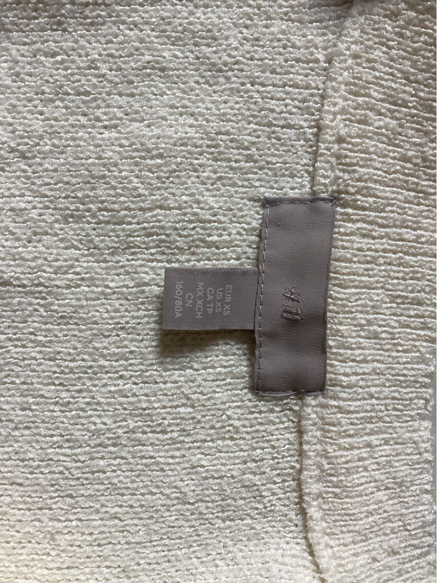 H&M Jacken: H&M Strickjacke, Crème, Grösse XS – Gebraucht aus Steckborn von smilla70 2