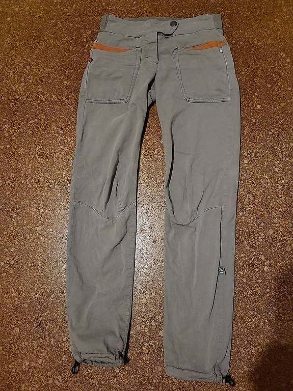 Pantaloni: Hosen E9 Grösse XS – Usato da Thun venduto da t_h_cl6d 3