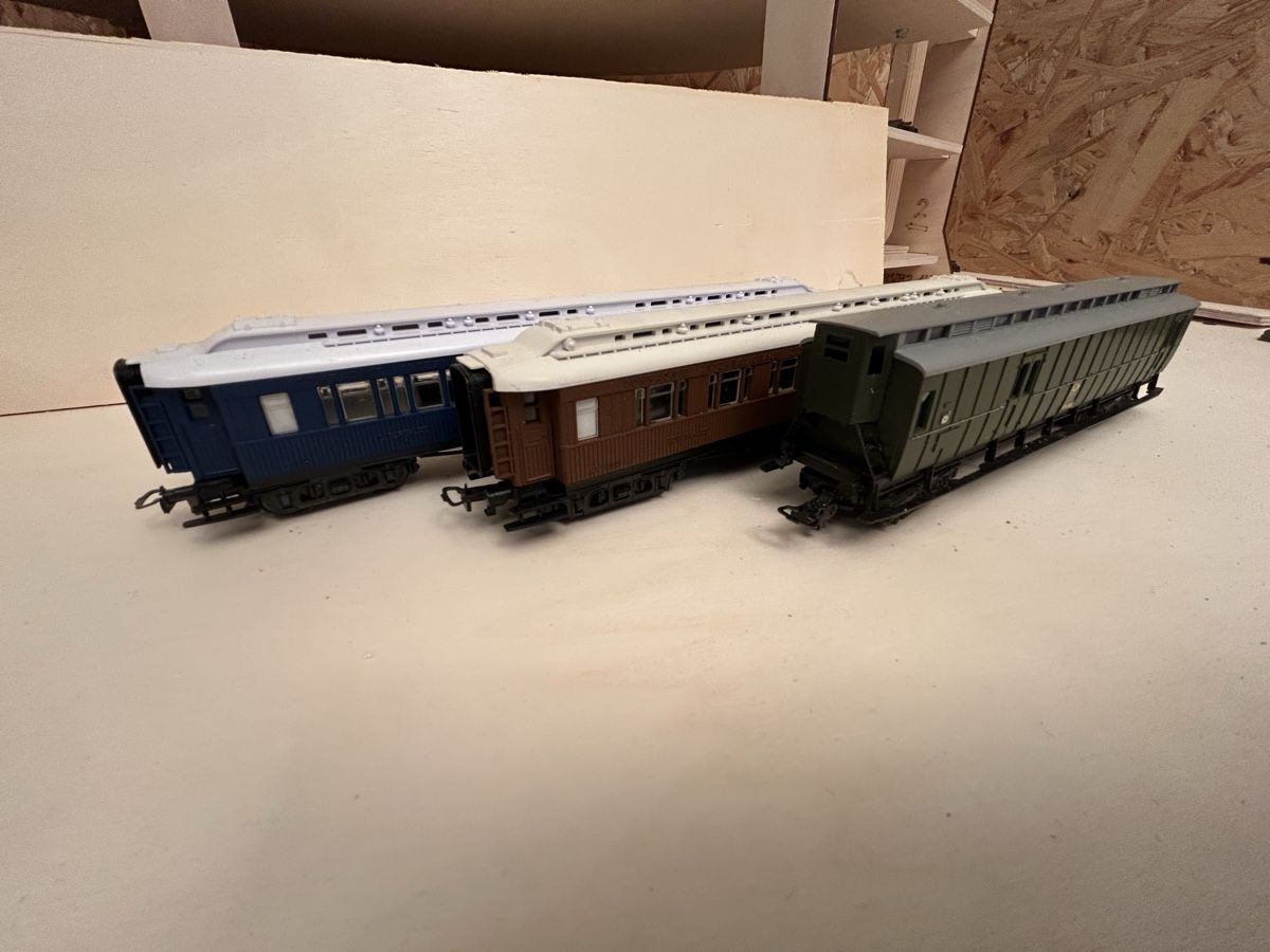 Liliput Trains électriques: Zugset mit 5 Wagen (Liliput) – D'occasion à Aesch (Neftenbach) par klaibovski 1