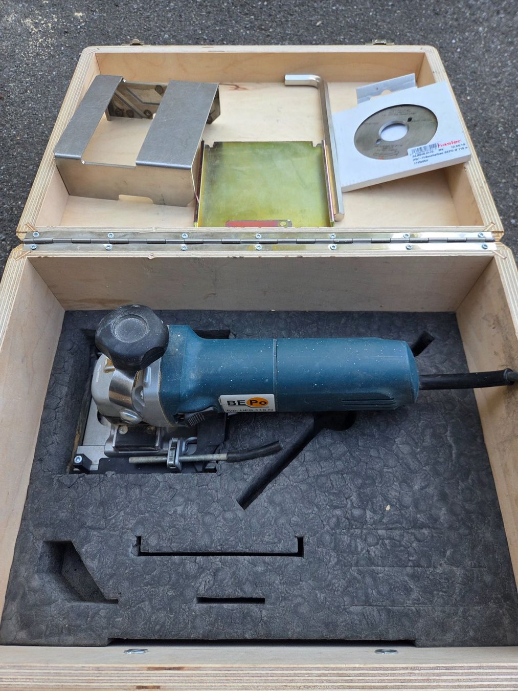 Alle Maschinen: Nutfräsmaschine -BEPO – Gebraucht aus Zürich von Sandrine_9