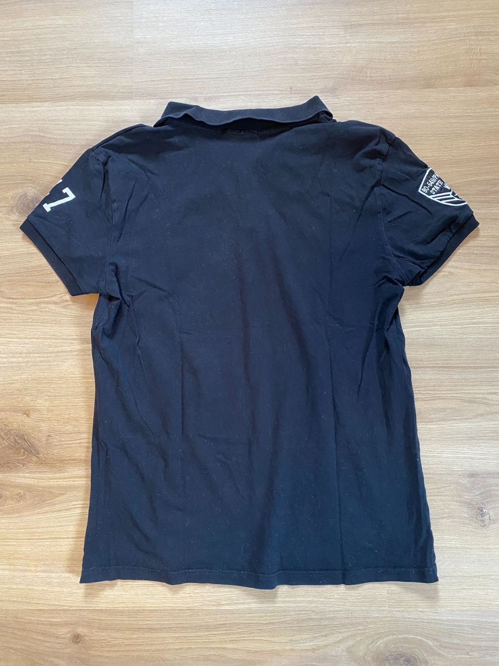 Magliette Polo: Polo noir avec col – Nuovo (secondo la descrizione) da Delémont venduto da elena_neuhaus 1