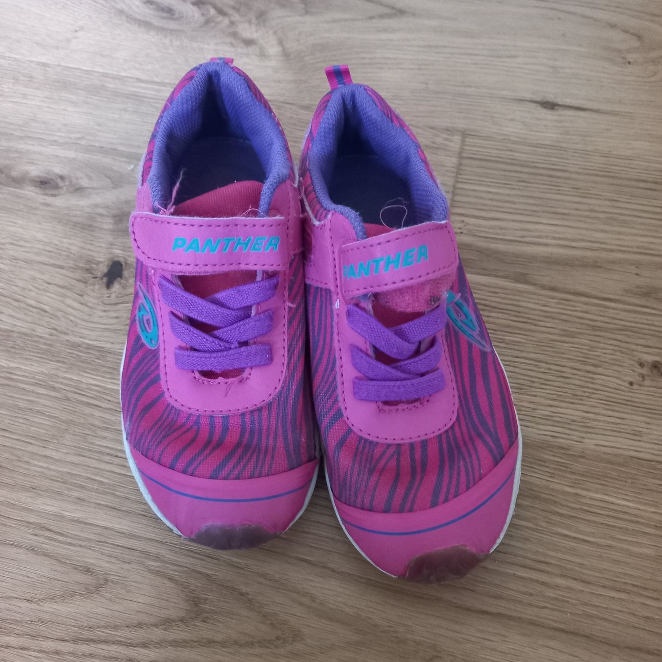 Scarpe per ragazze: Leichte stoffschuhe gr.31 – Usato da Bachenbülach venduto da enigmatic
