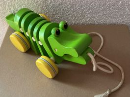 Nachzieh-Krokodil aus Holz / gibt klapperndes Geräusch